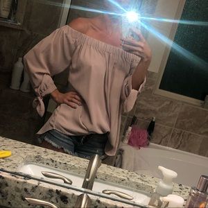 Dressy off the shoulders top!